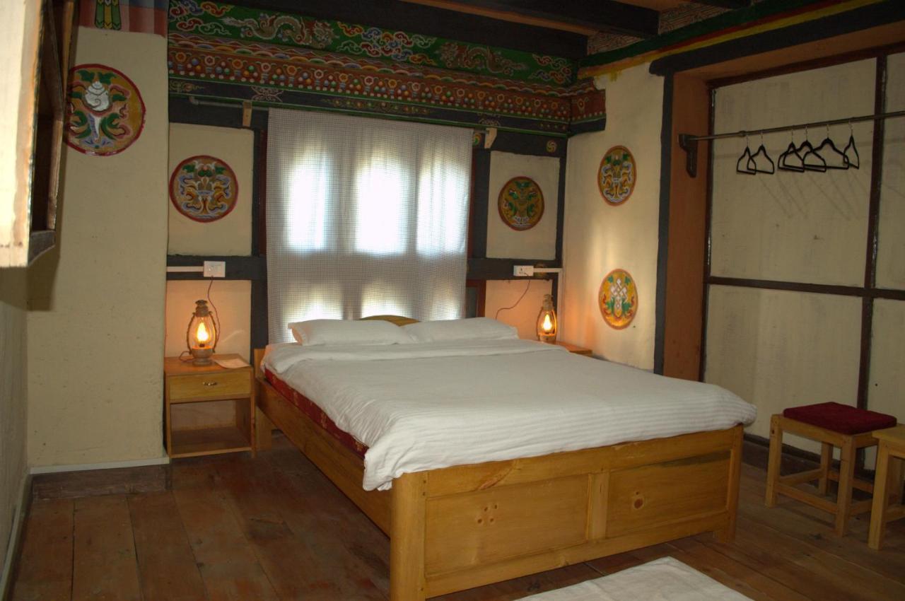 Ama'S Village Lodge Paro Exterior foto